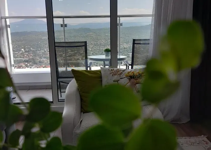 Skyline View - 35th Floor, Cevahir Tower Апартаменты Скопье