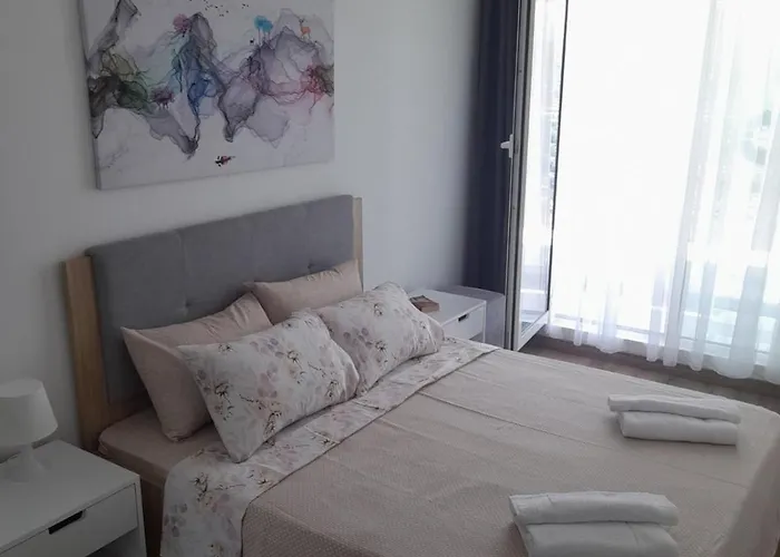 Skyline View - 35th Floor, Cevahir Tower *